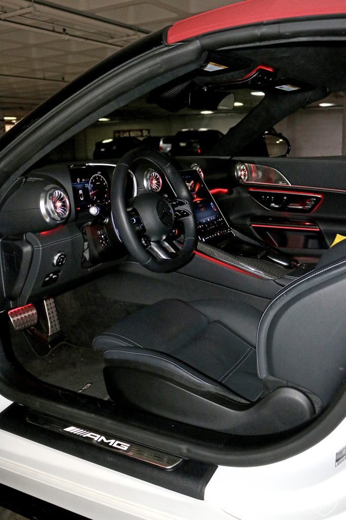2023-Mercedes-AMG-SL-43-Interior
