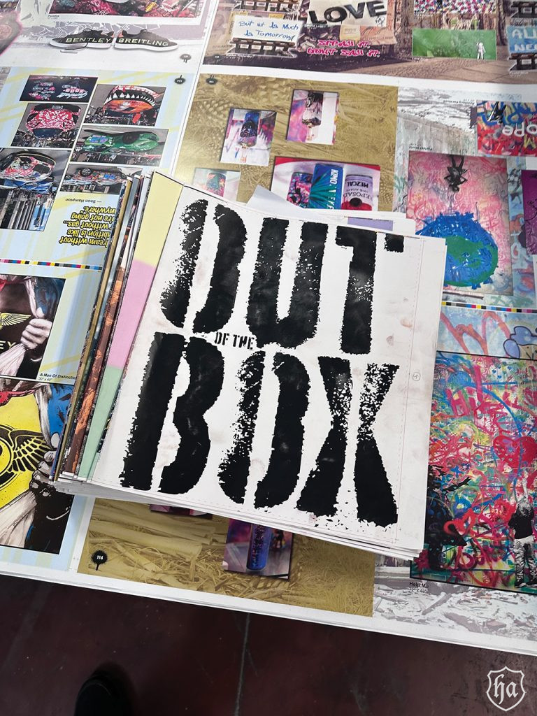 Outside-the-Box-Street-Artist-AtZ