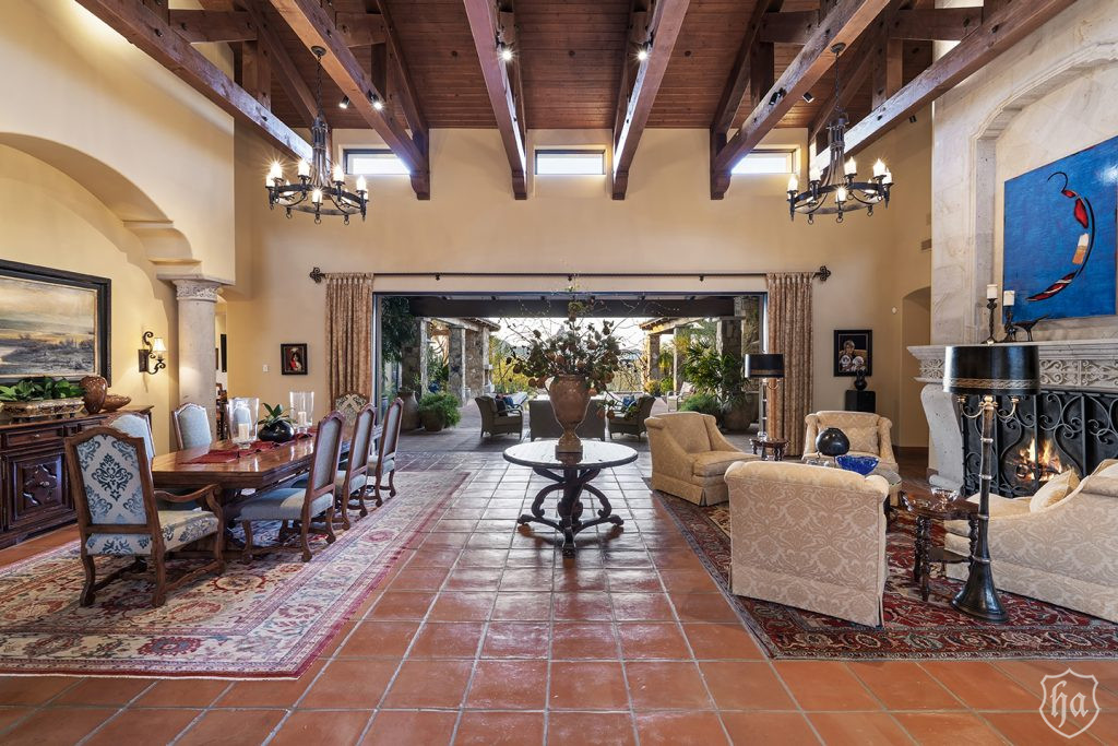 10769-East-Pinnacle-Peak-Road-Great-Room-2