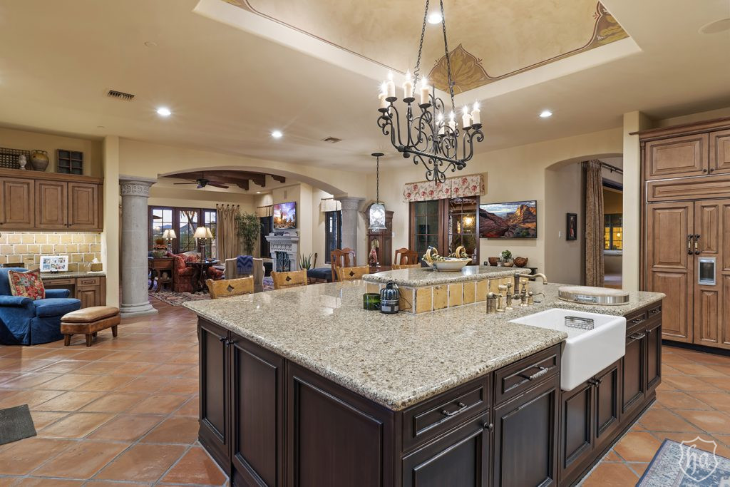 10769-East-Pinnacle-Peak-Road-Kitchen
