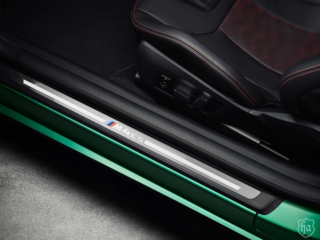 2025-BMW-M4-CS-sill