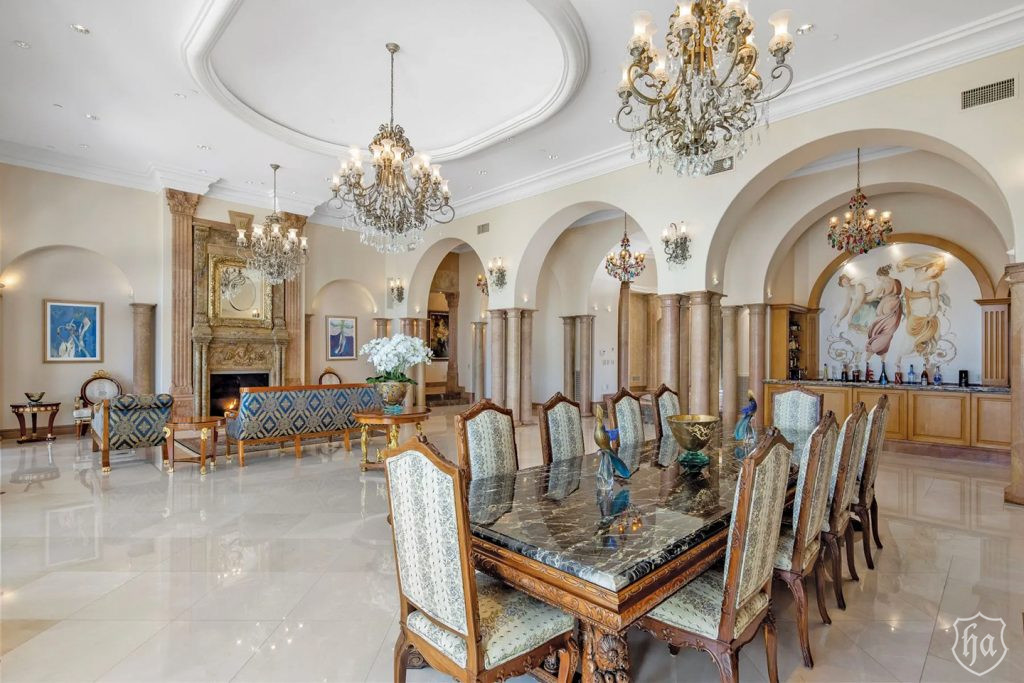 7292-Exotic-Garden-Dr-Cambria-CA-93428-Dining-Room