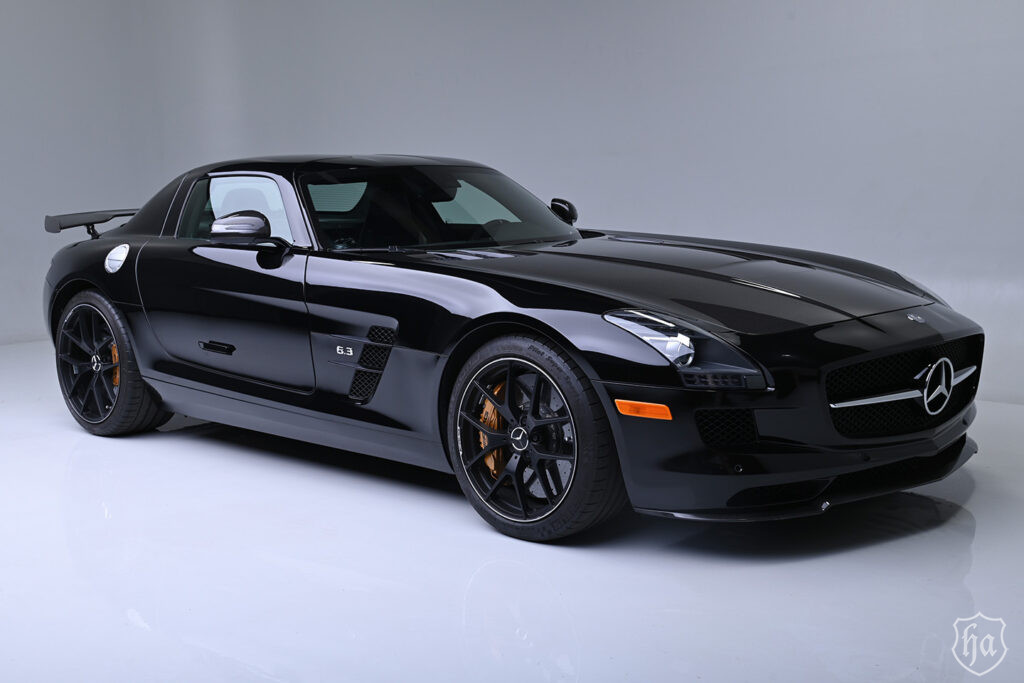 2015-Mercedes-Benz-SLS-AMG-GT-Gullwing-Coupe-Final-Edition