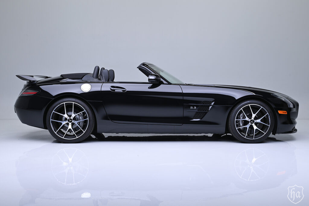 2015-Mercedes-Benz-SLS-AMG-GT-Roadster-Final-Edition-Side