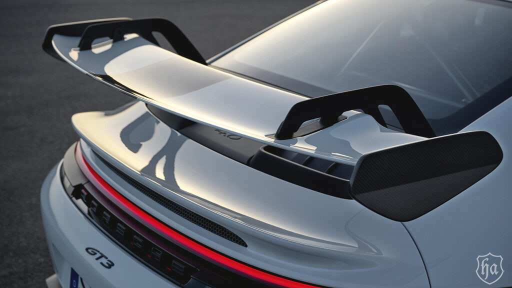 2025-Porsche-911-GT3-7