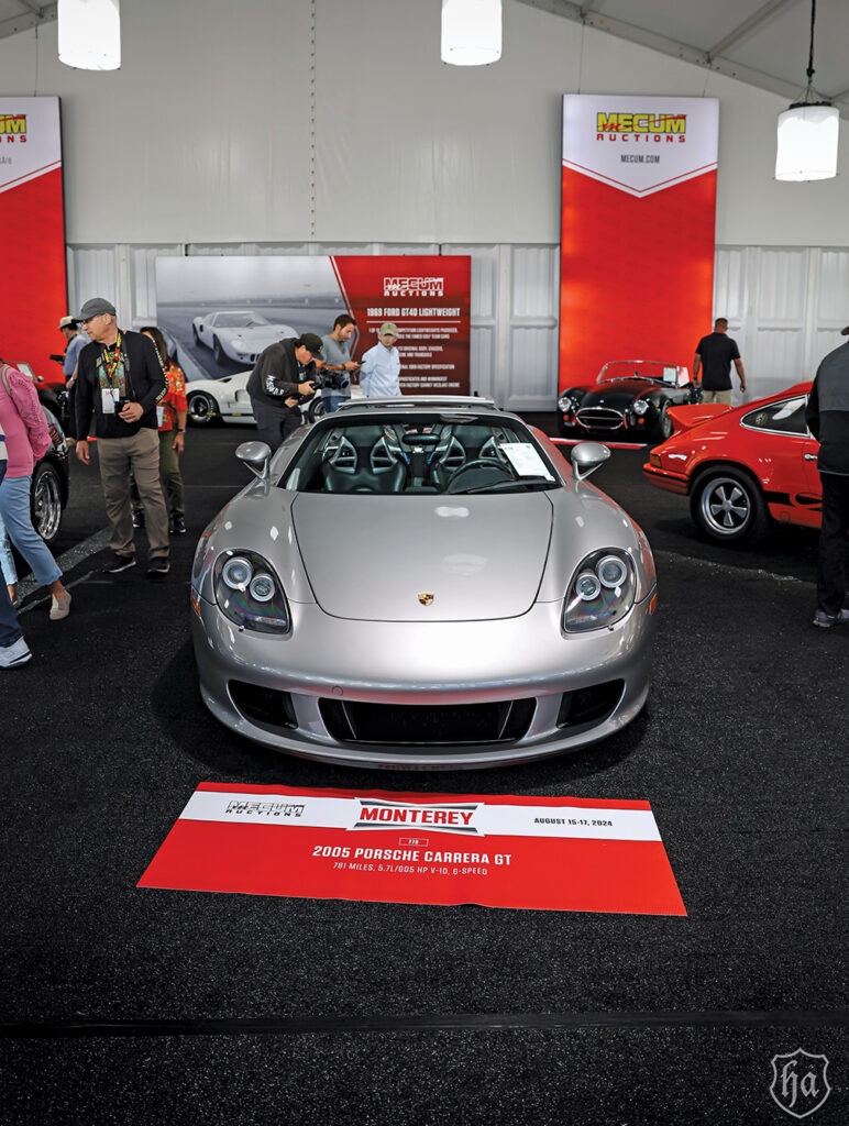 Mecum-Auctions-Monterey-2005-Porsche-Carrera-GT-sold-for-$1,732,500
