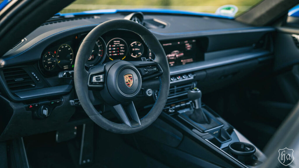 Porsche-911-GT3-992-1