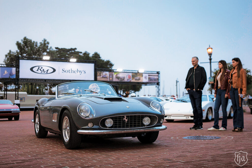 RM-Sotheby's-Monterey-1960-Ferrari-250-GT-SWB-California-Spider-by-Scaglietti-sold-for-$17,055,000