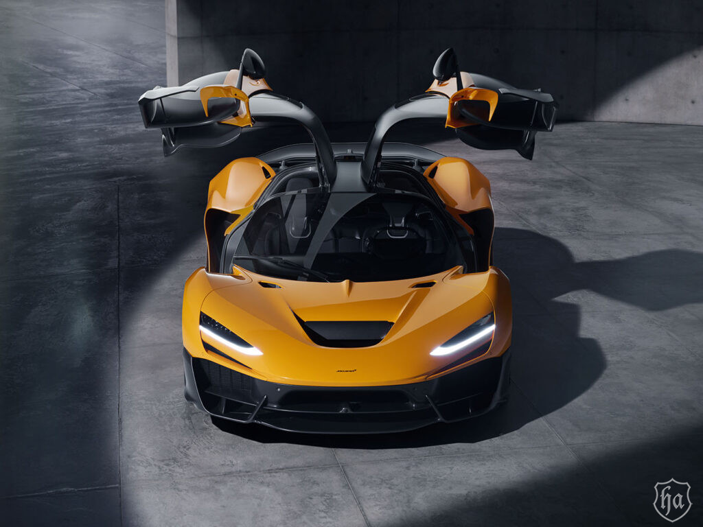 mclaren-w1-high-front-doors-open