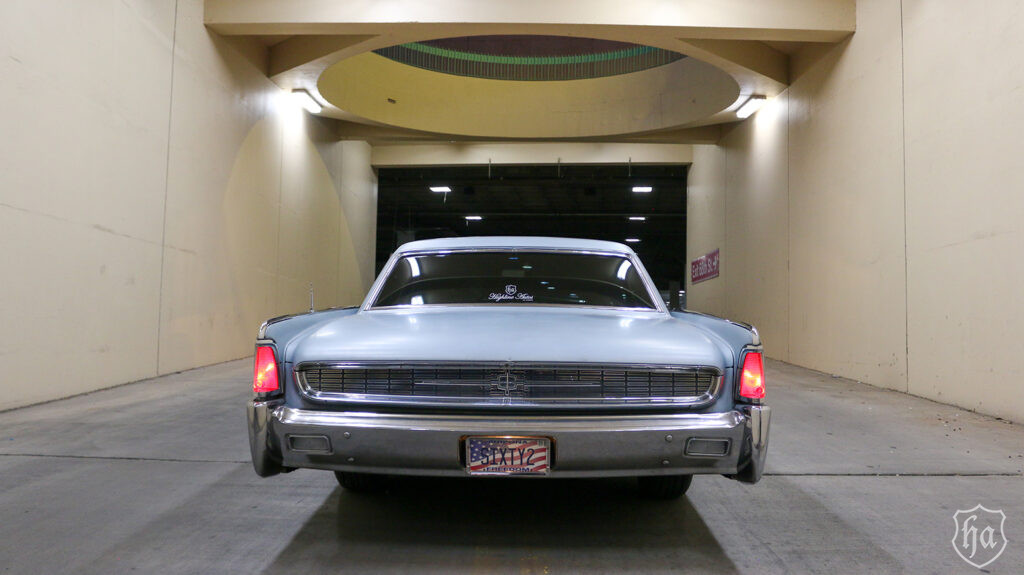1962-Lincoln-Continental-The-Build-Highline-Autos-rear-2
