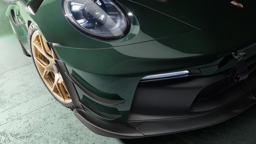 Manthey-Kit-for-Porsche-911-GT3-RS-8