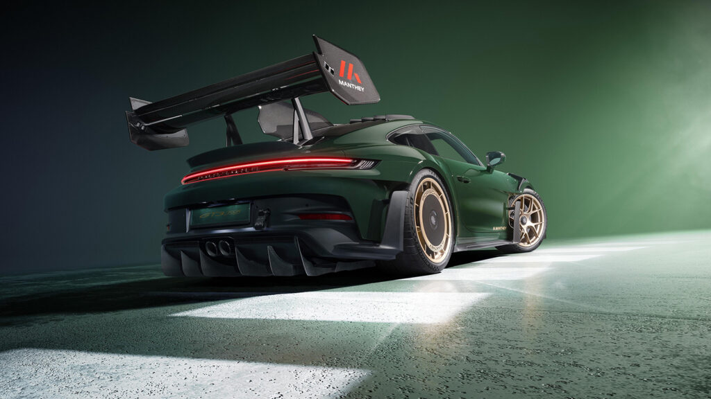 Manthey-Kit-for-Porsche-911-GT3-RS-Rear