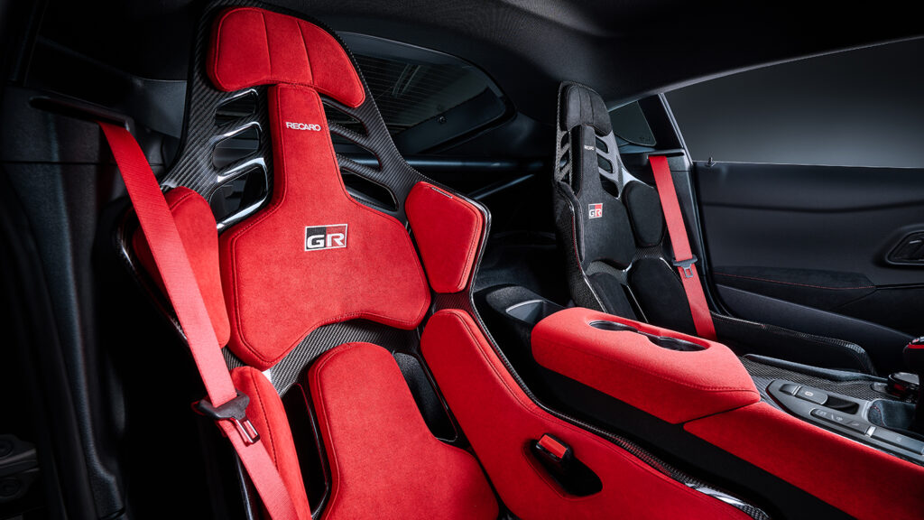 2025-Toyota-GR-Supra-A90-Final-Edition-4