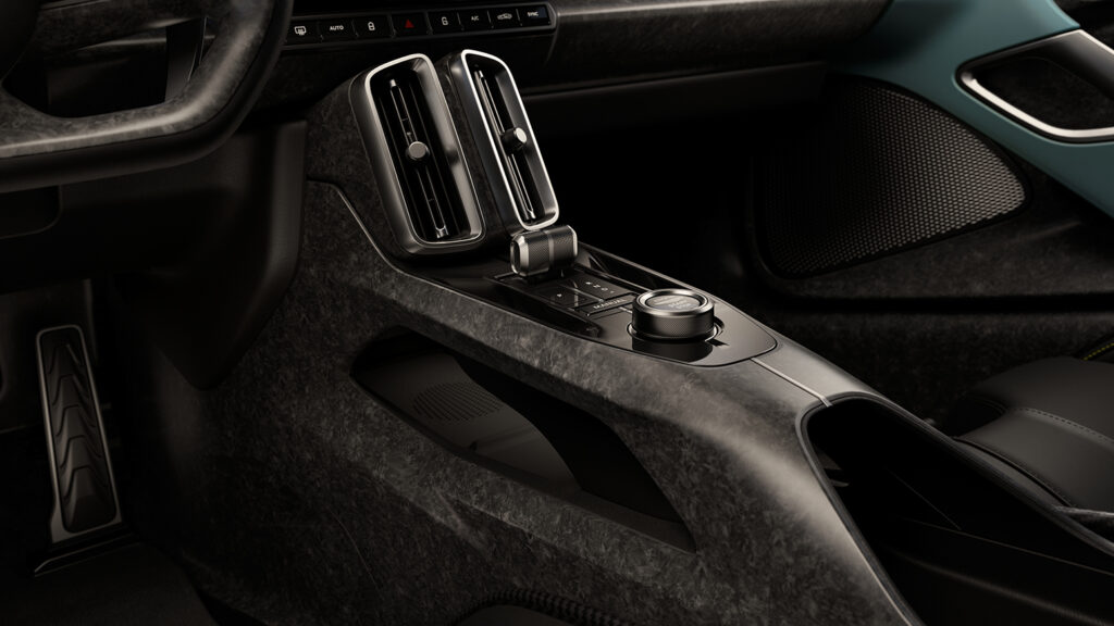 Aston-Martin-Valhalla_16