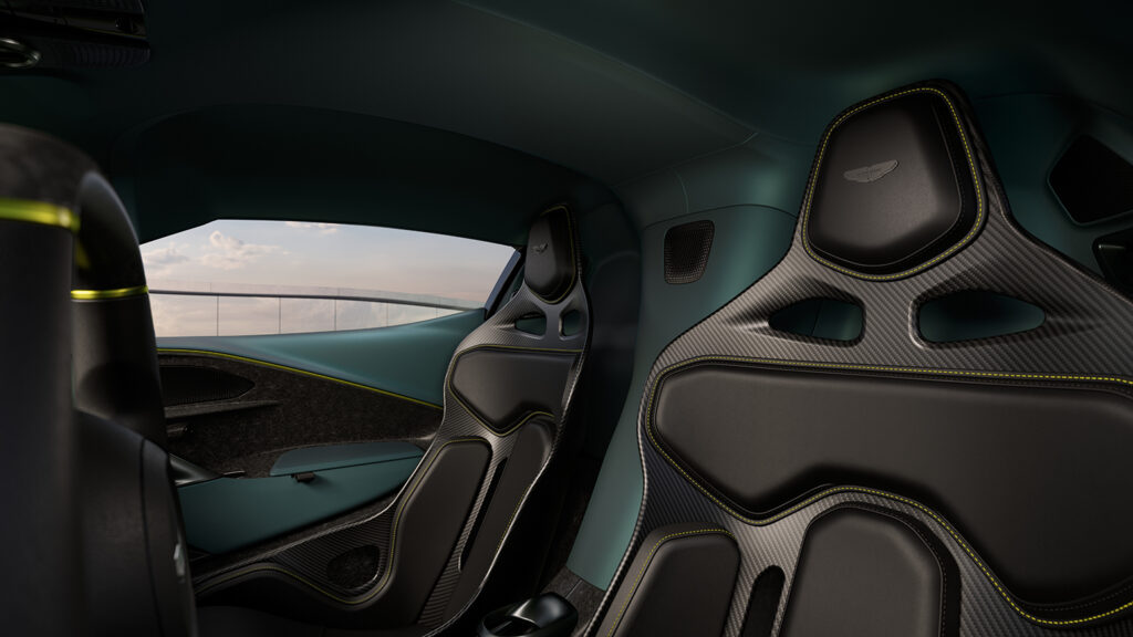 Aston-Martin-Valhalla_17