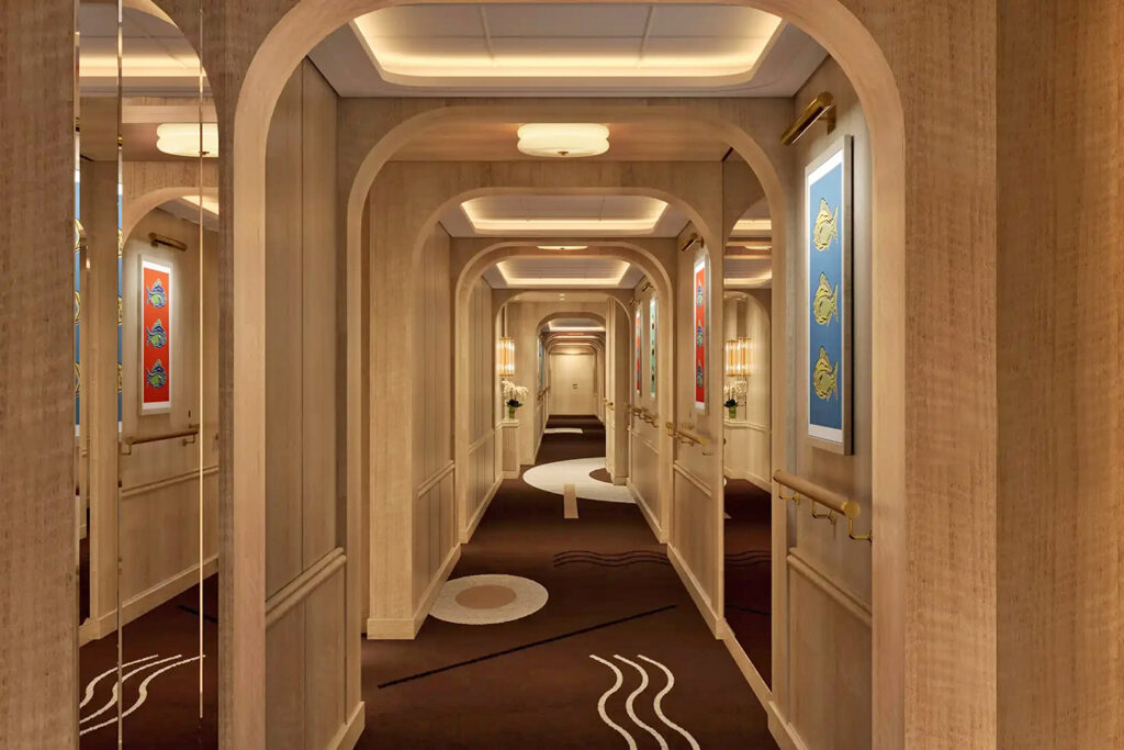 Four-Seasons-Yachts-suites-corridor