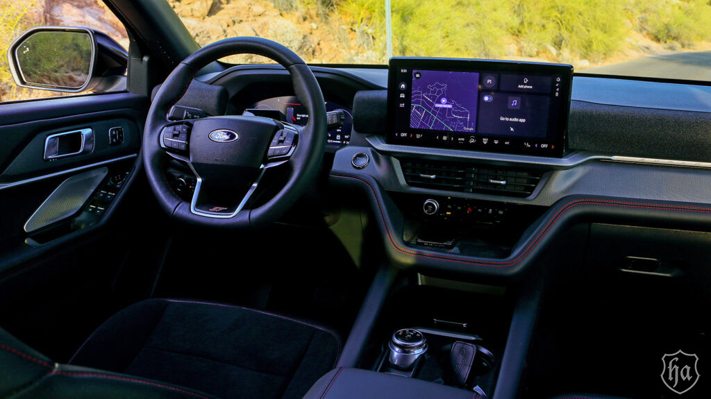 2025-Ford-Explorer-ST-10
