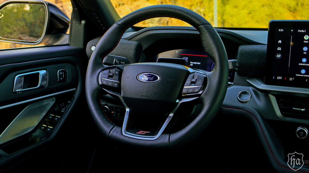 2025-Ford-Explorer-ST-12