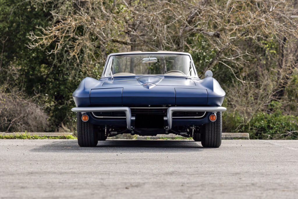 Electric-1965-Chevrolet-Corvette-Convertible-2