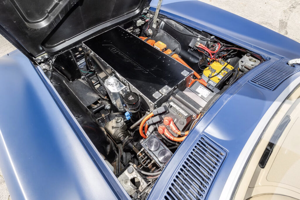 Electric-1965-Chevrolet-Corvette-Convertible-3