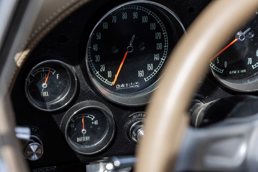 Electric-1965-Chevrolet-Corvette-Convertible-6