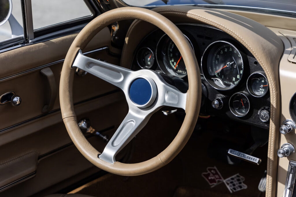 Electric-1965-Chevrolet-Corvette-Convertible-7