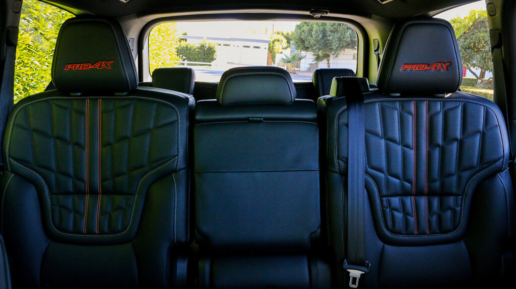 2025-Nissan-Armada-PRO-4X-4W_5