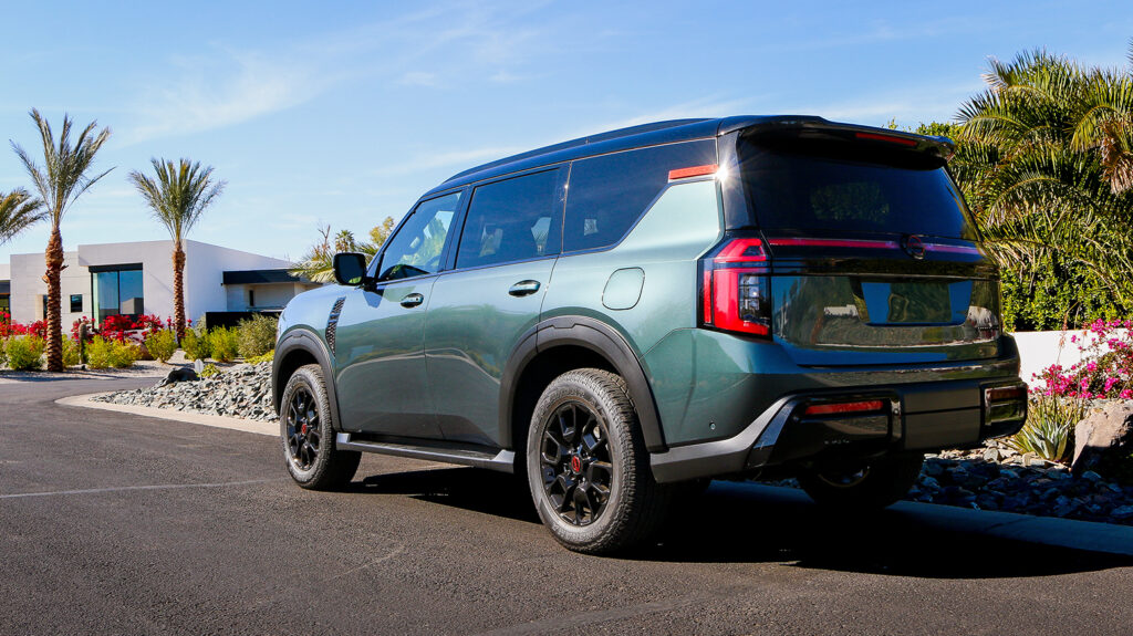 2025-Nissan-Armada-PRO-4X-4W_6