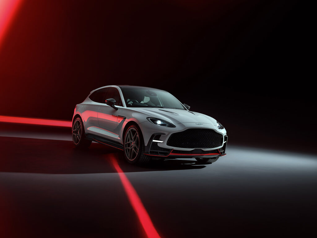 Aston-Martin-DBX-S_10