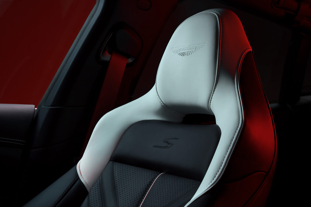 Aston-Martin-DBX-S_19