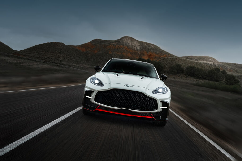 Aston-Martin-DBX-S_2