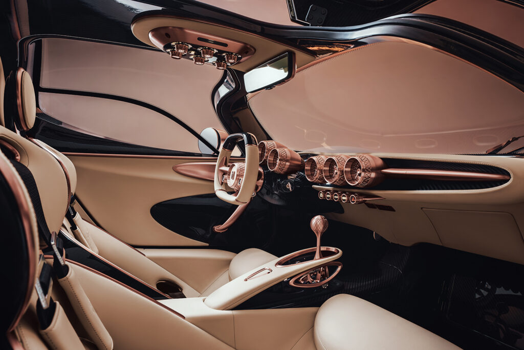 De-Tomaso-P72-Interior_01