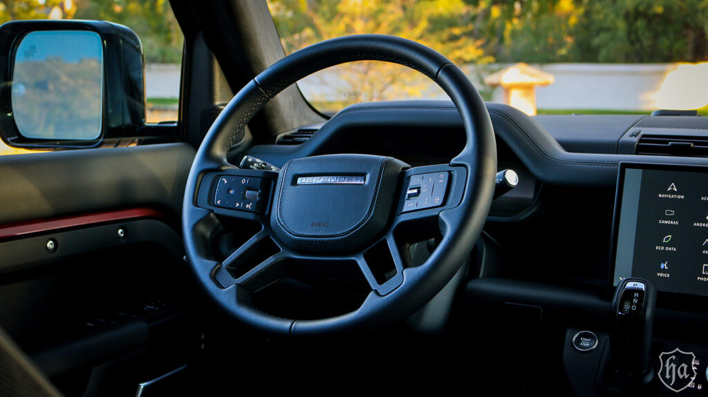 2025-Land-Rover-Defender-110-Sedona-Red-Edition_4