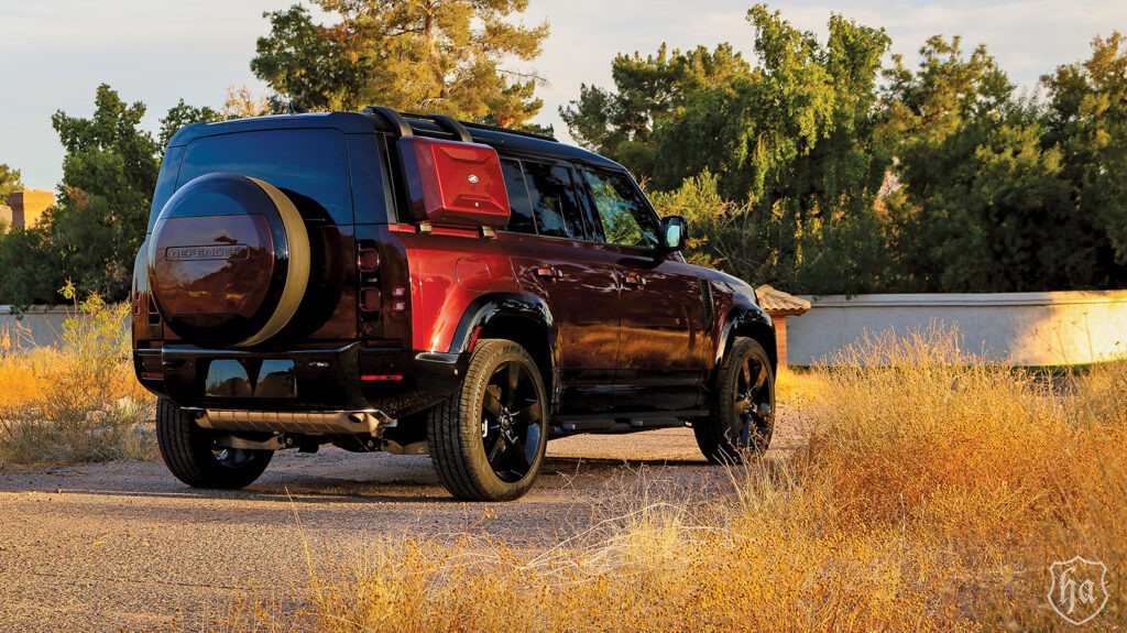 2025-Land-Rover-Defender-110-Sedona-Red-Edition_7