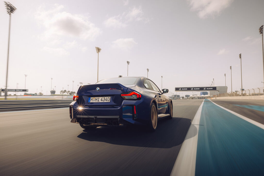 2026-BMW-M2-CS_1