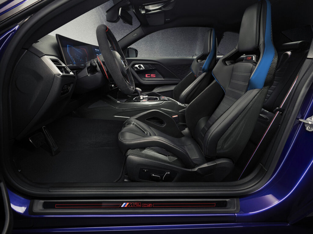 2026-BMW-M2-CS_13