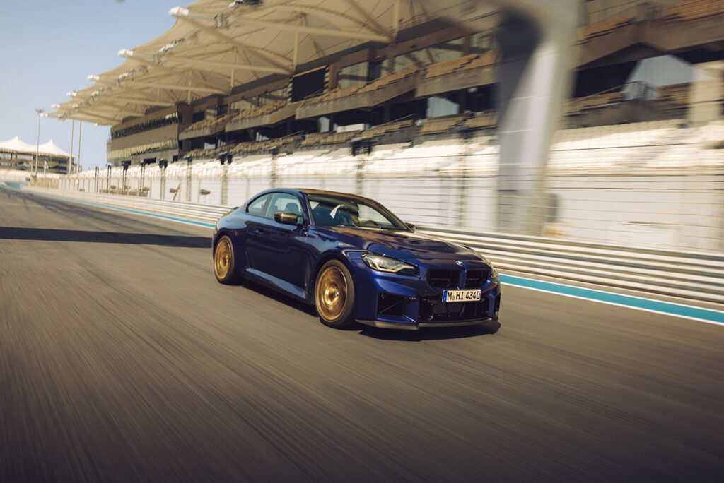 2026-BMW-M2-CS_4