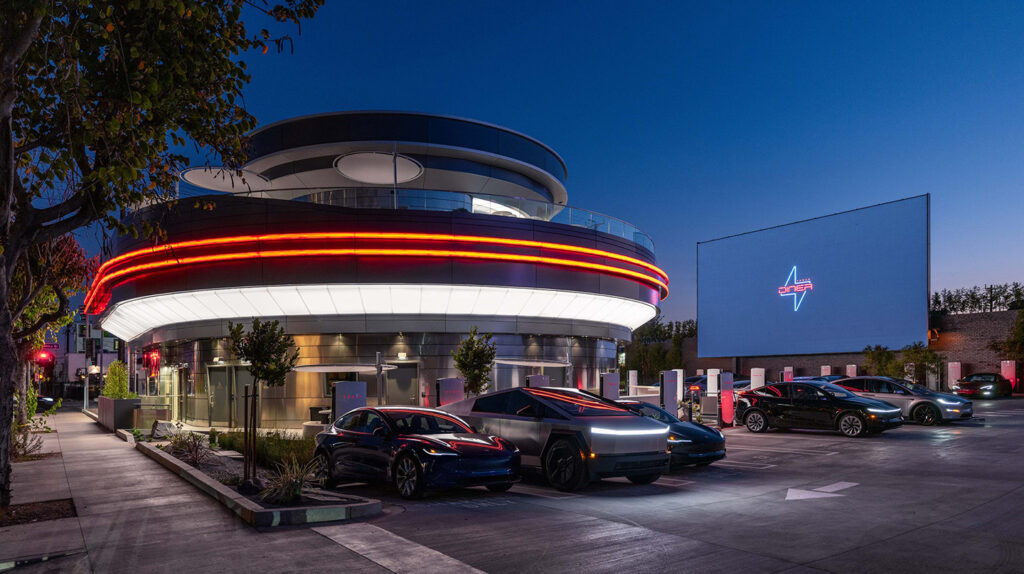 Tesla-Diner-Outside-Highline-Autos 2