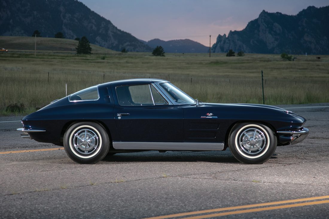 1963-Chevrolet-Corvette-Split-Window-Fuelie-L84