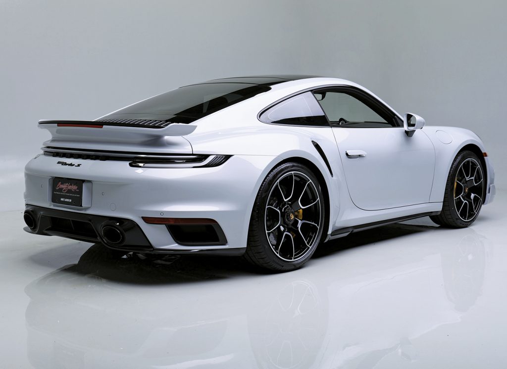 2025-Porsche-911-Turbo-S