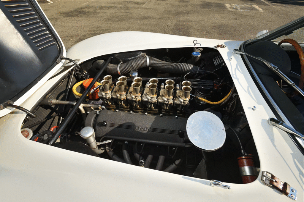 1962-Ferrari-250-GTO–3729GT-Bianco-Speciale-Engine_3