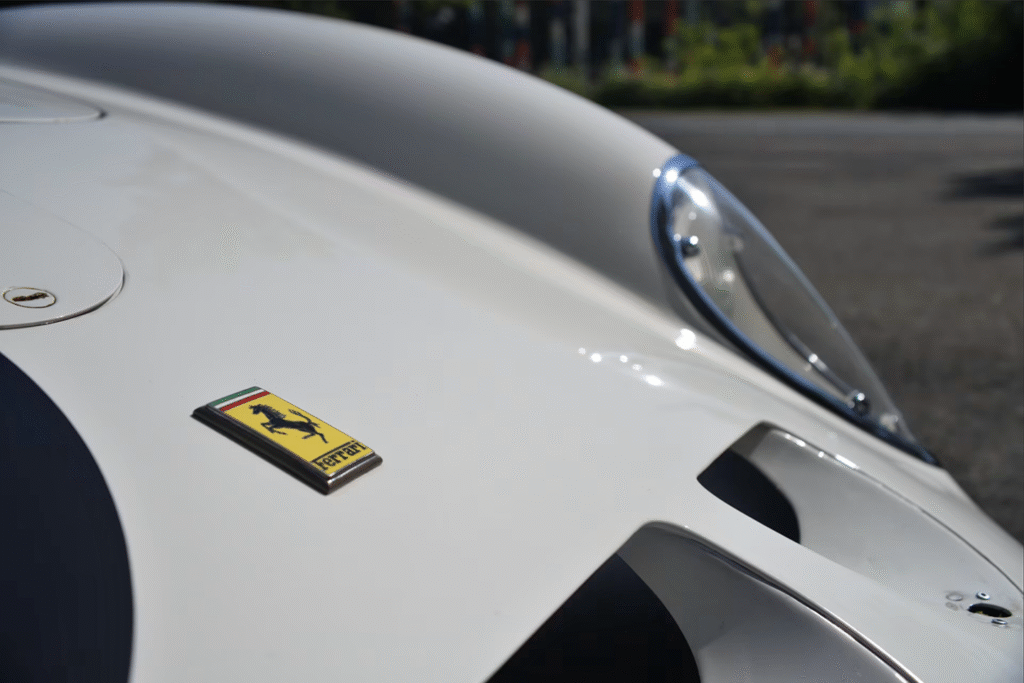 1962-Ferrari-250-GTO–3729GT-Bianco-Speciale_10
