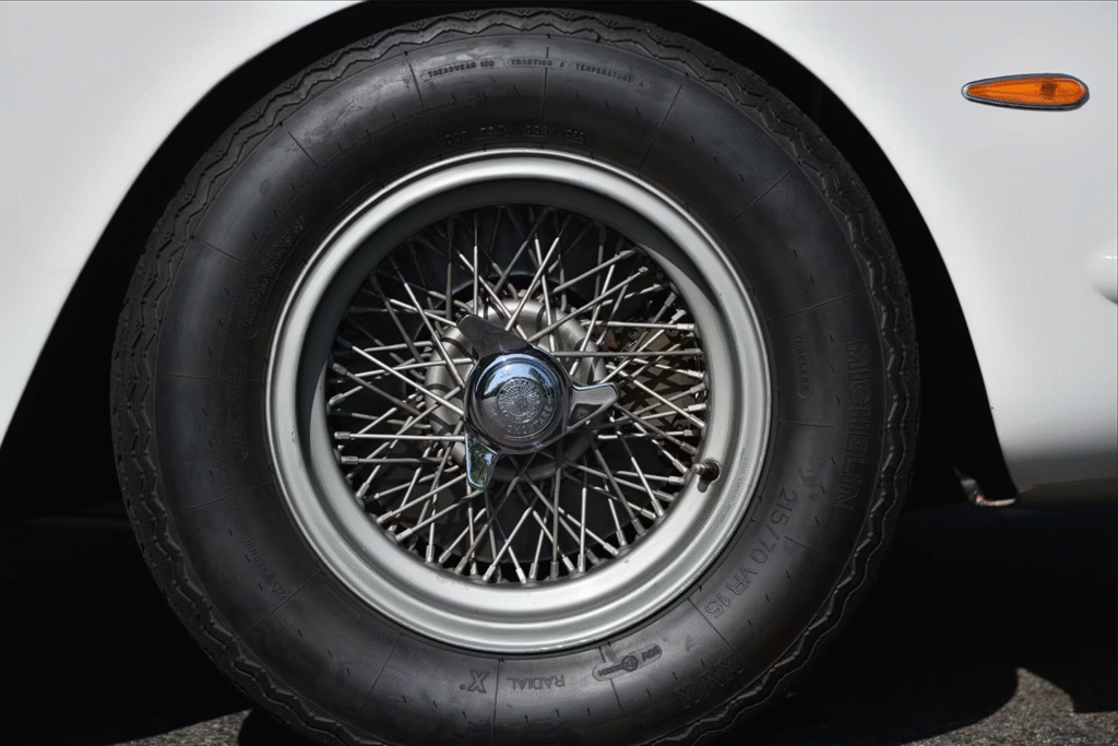 1962-Ferrari-250-GTO–3729GT-Bianco-Speciale_7