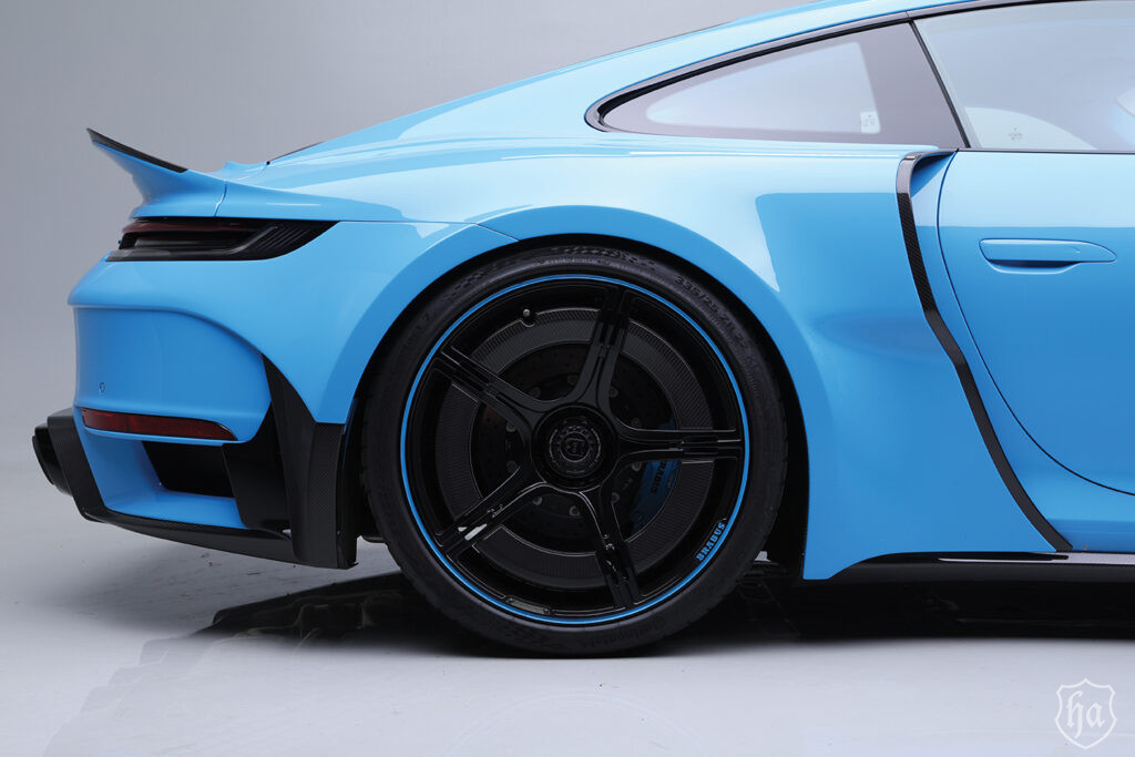 2023-BRABUS-900-ROCKET-R_2