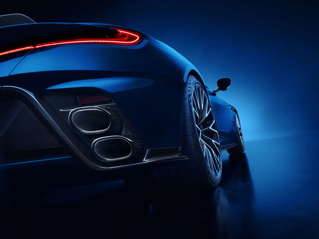 Aston-Martin-DB12-S_08