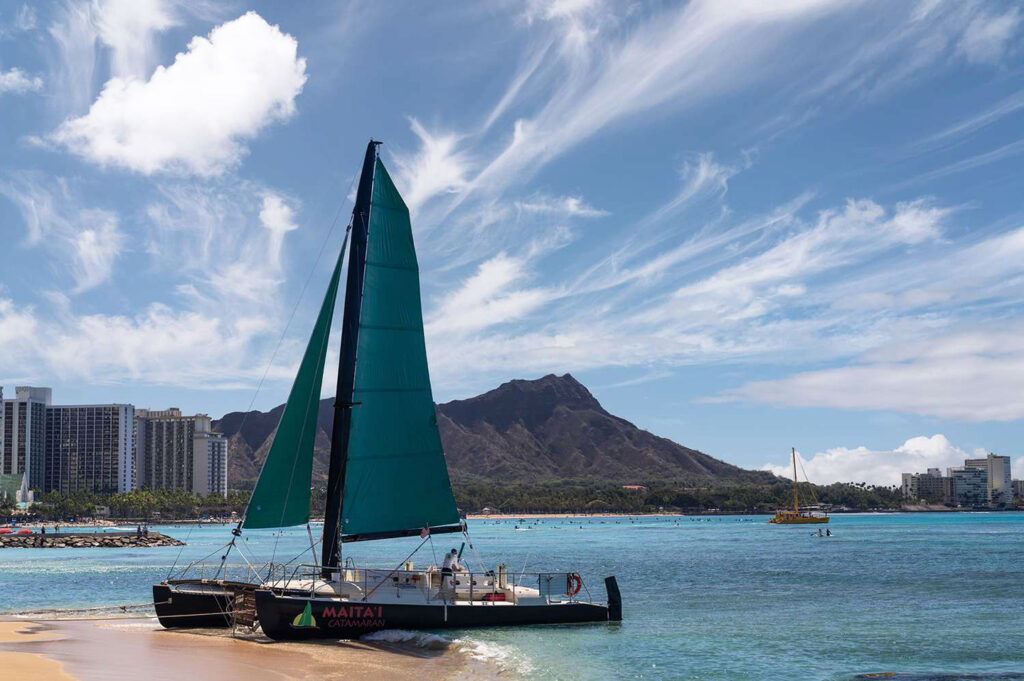 Sheraton-Waikiki-Beach-Resort-Beach