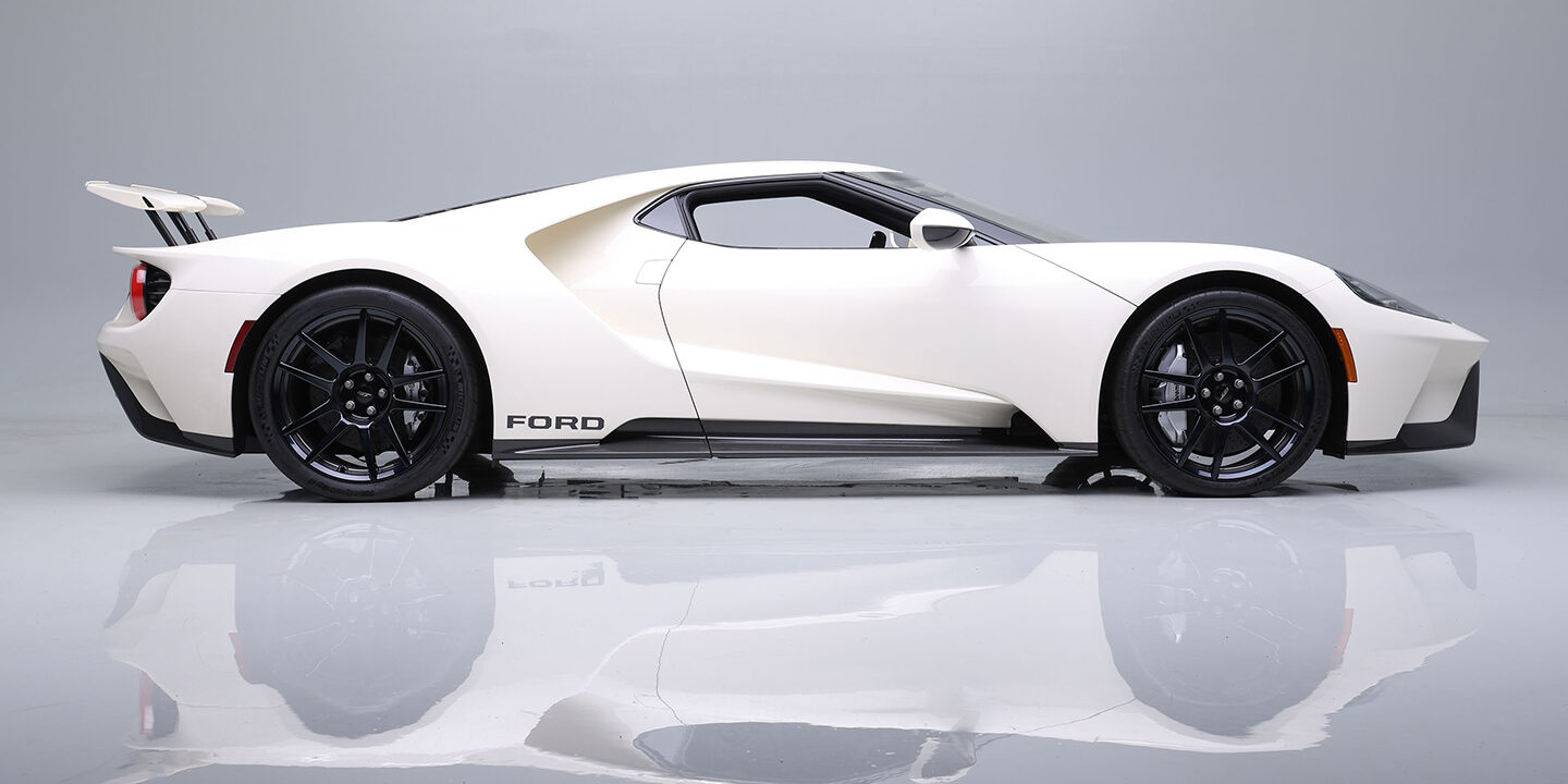 2022-Ford-GT-’64-Heritage-Edition-Side-Profile