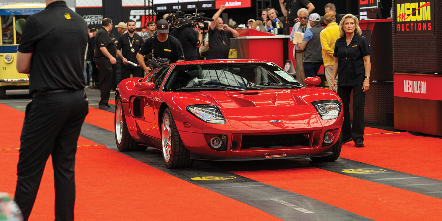 Mecum-Glendale-2025-2005-Ford-GT-Lot-F169.1-Sold-for-$605,000