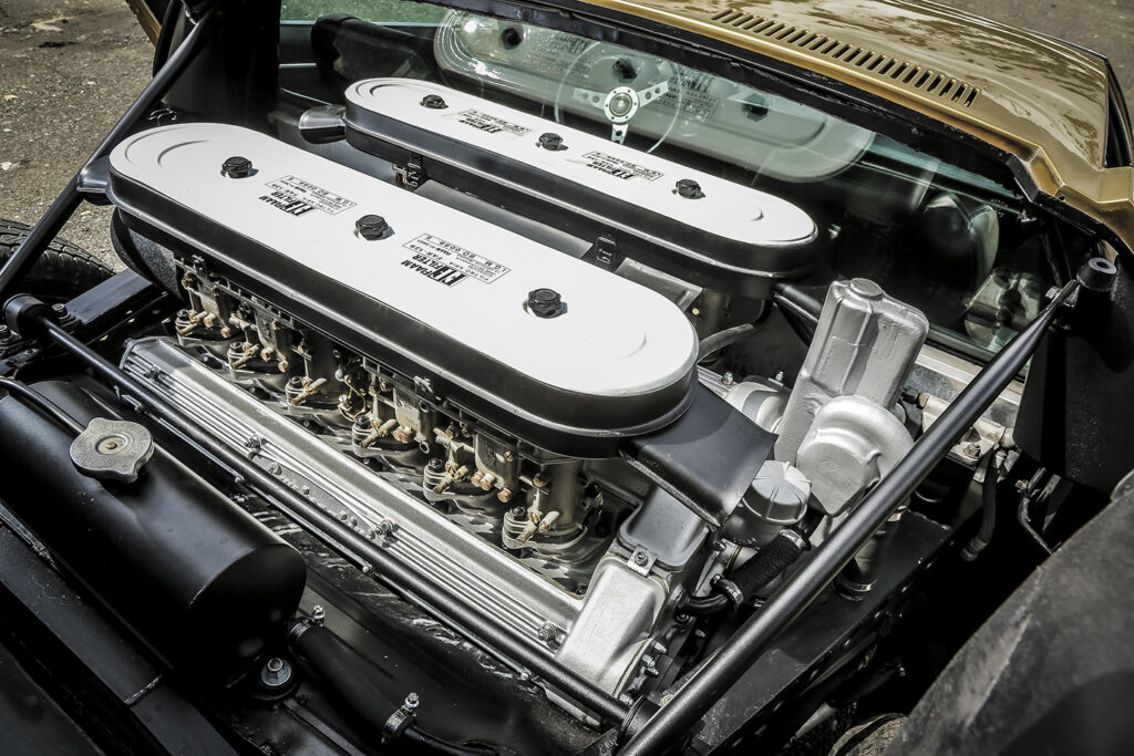 lamborghini-miura-the-first-supercar-in-history11