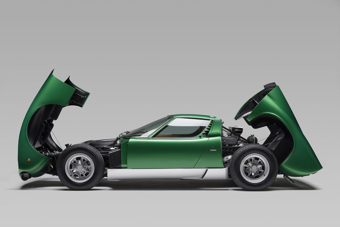lamborghini-miura-the-first-supercar-in-history23